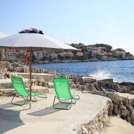 By The Sea Zavalatica, Korcula - 9280