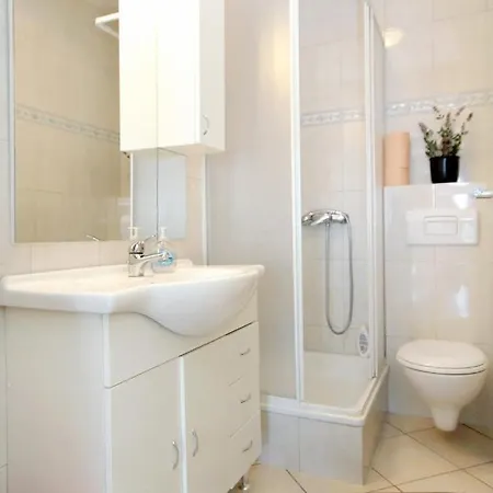 By The Sea Zavalatica, Korcula - 9280 Apartman Zavalatica